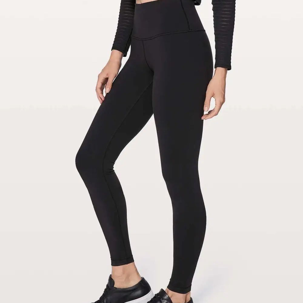 Lululemom Black Nulu fabric Leggings size 2